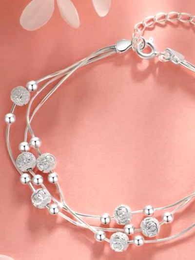 Adorn yourself with the most beautiful silver bracelet with global design with 69% AliExpress Sale