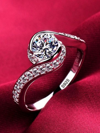 High quality silver ring with zircon stones