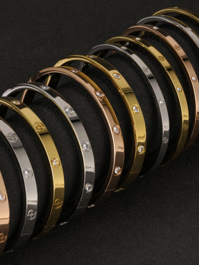 Shop online Cartier bracelet Similar design