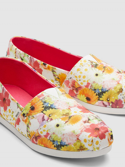 51% off on Toms alpargata espadrilles with 6thStreet promo code